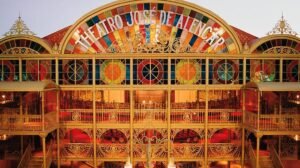 theatro-jose-de-alencar:-icone-do-patrimonio-historico-e-artistico-de-fortaleza