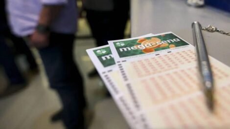 mega-sena:-aposta-feita-no-ceara-ganha-premio-de-mais-de-r$-158-milhoes,-nesta-terca-feira-(3)