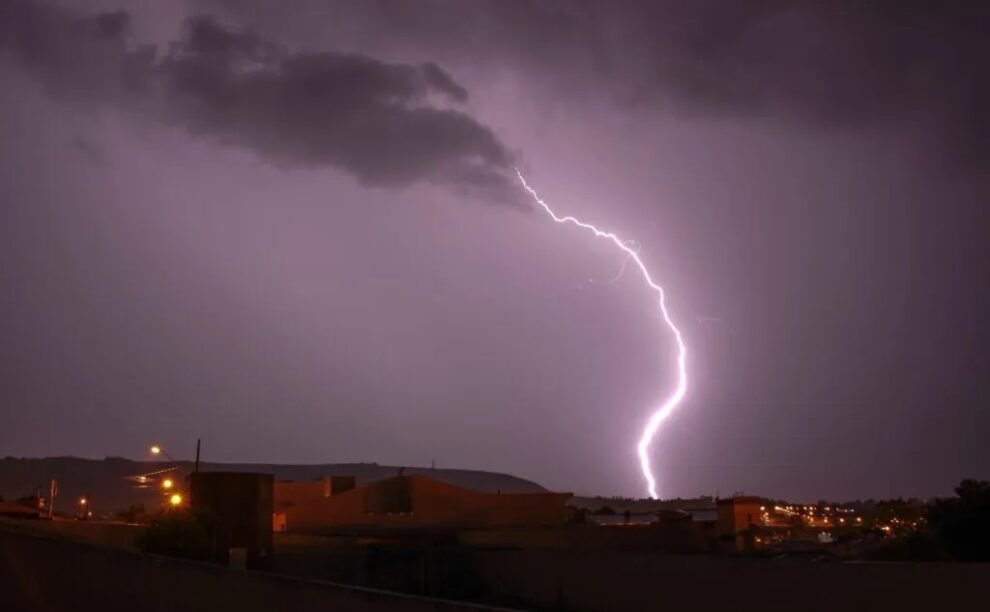 ceara-ja-registra-mais-de-98-mil-raios-em-2026;-confira-as-cidades-mais-atingidas