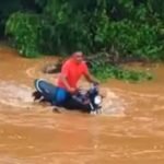 motociclista-e-arrastado-por-correnteza-ao-tentar-atravessar-passagem-molhada-no-ceara