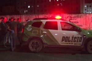 homem-e-morto-a-tiros-por-grupo-de-criminosos-em-rua-de-fortaleza