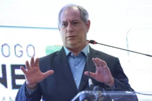 ciro-diz-que-divergencias-politicas-com-cid-gomes-sao-“insuperaveis”-durante-evento-no-ceara