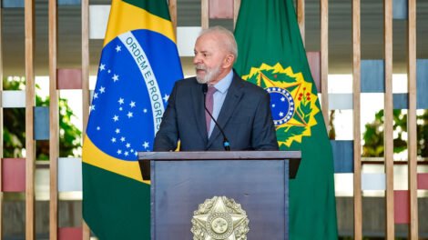 na-vespera-do-dia-da-mulher,-lula-defende-combate-ao-feminicidio-no-brasil;-confira-pronunciamento
